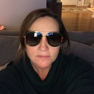 Meet your Posher, Glenna